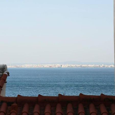 Two Bedroom Apt In Historic Location! Close To The River Lisboa Εξωτερικό φωτογραφία