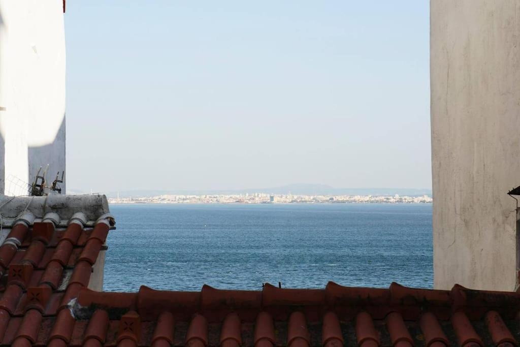 Two Bedroom Apt In Historic Location! Close To The River Lisboa Εξωτερικό φωτογραφία